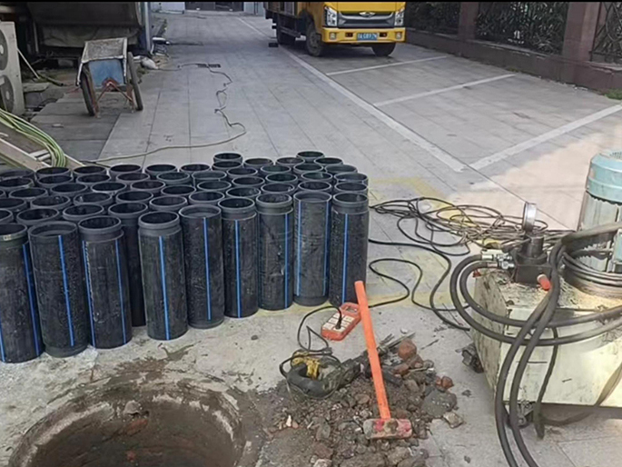 小河PE置换管厂家 DN315置换管 非开挖管短管置换